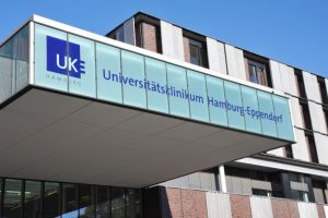 Universitatsklinikum Hamburg Eppendorf's Future Plan 2050: featuring "smart" buildings, AI, and robotics.